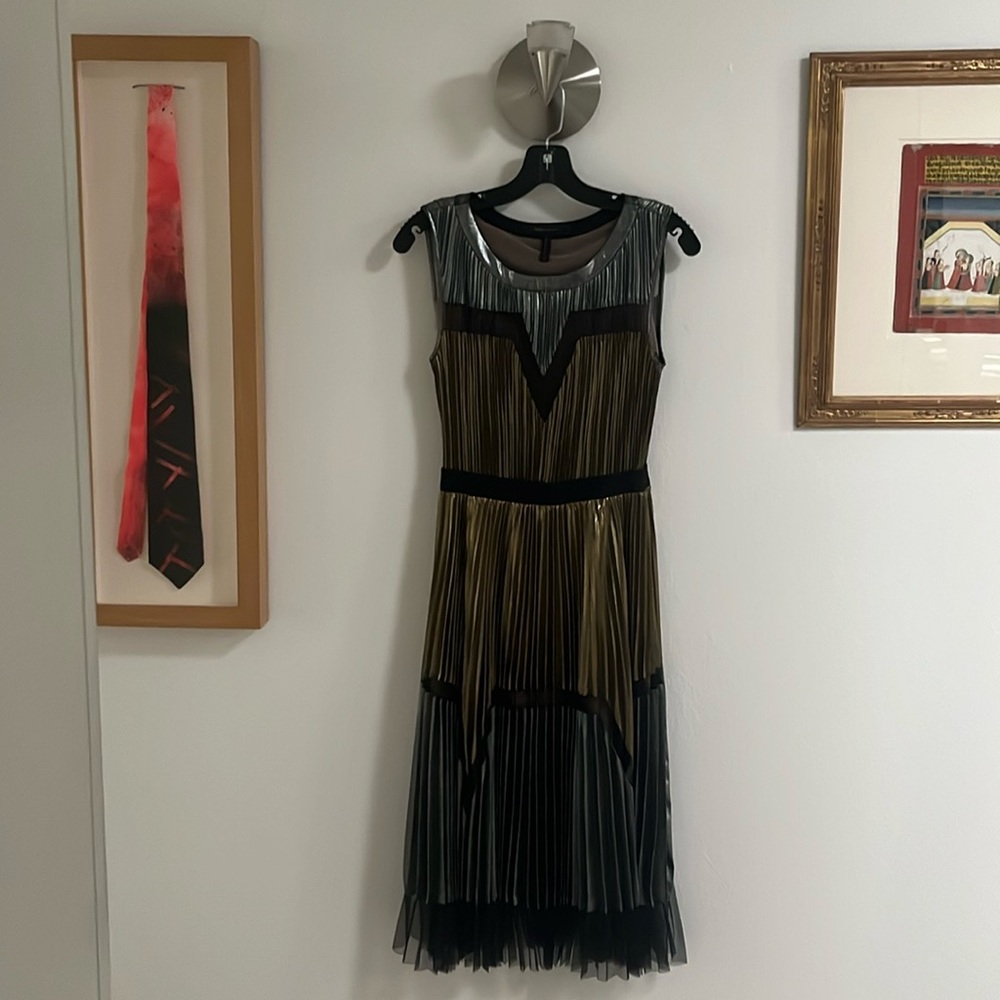 beautiful are deco dress in gold and silver fabric By designer BCBG Max Azria